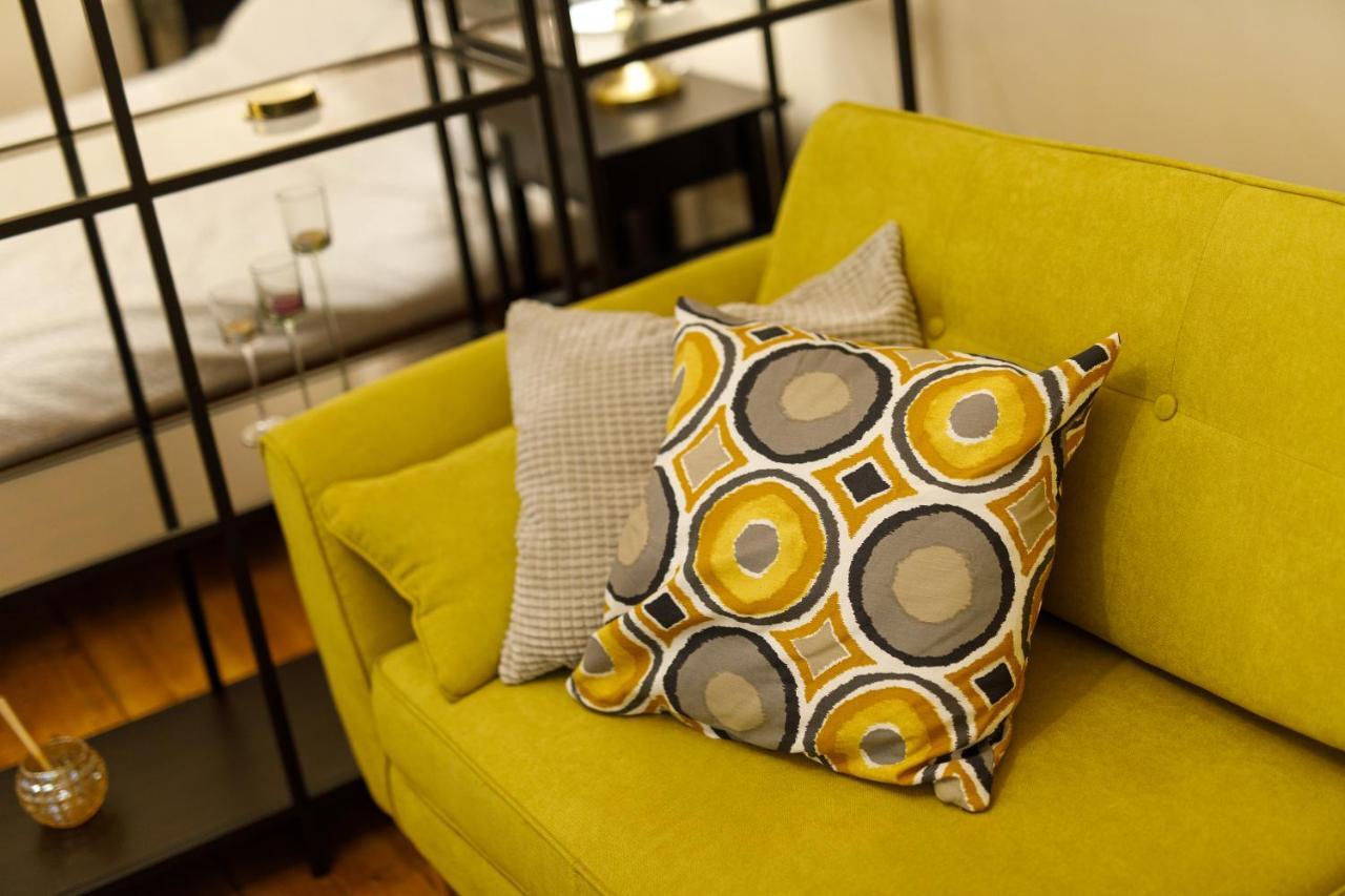 ティミショアラStylish Flat In The Heart Of Historical Centerアパートメント エクステリア 写真