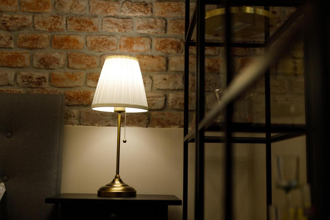 ティミショアラStylish Flat In The Heart Of Historical Centerアパートメント エクステリア 写真