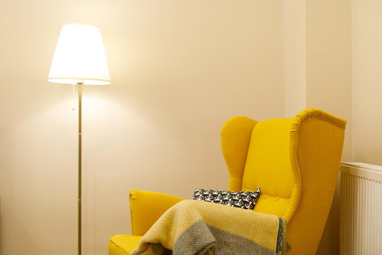 ティミショアラStylish Flat In The Heart Of Historical Centerアパートメント エクステリア 写真