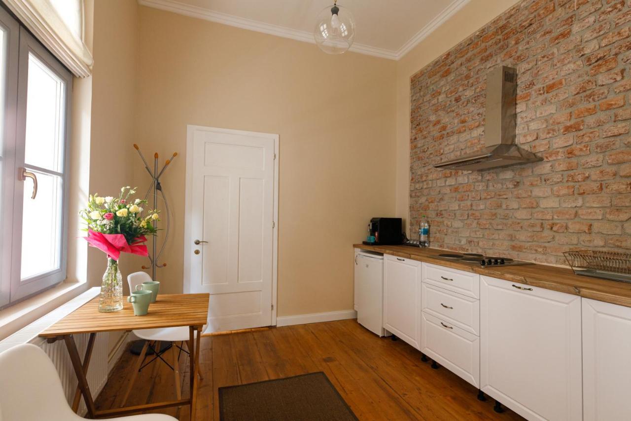 ティミショアラStylish Flat In The Heart Of Historical Centerアパートメント エクステリア 写真
